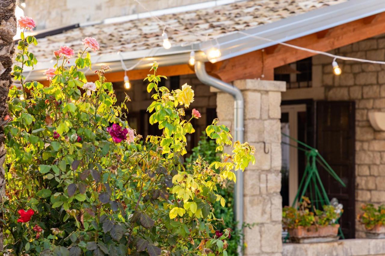 Casale Della Contea Guest House Modica Luaran gambar
