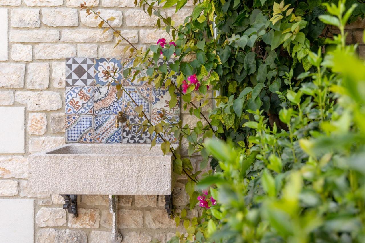 Casale Della Contea Guest House Modica Luaran gambar