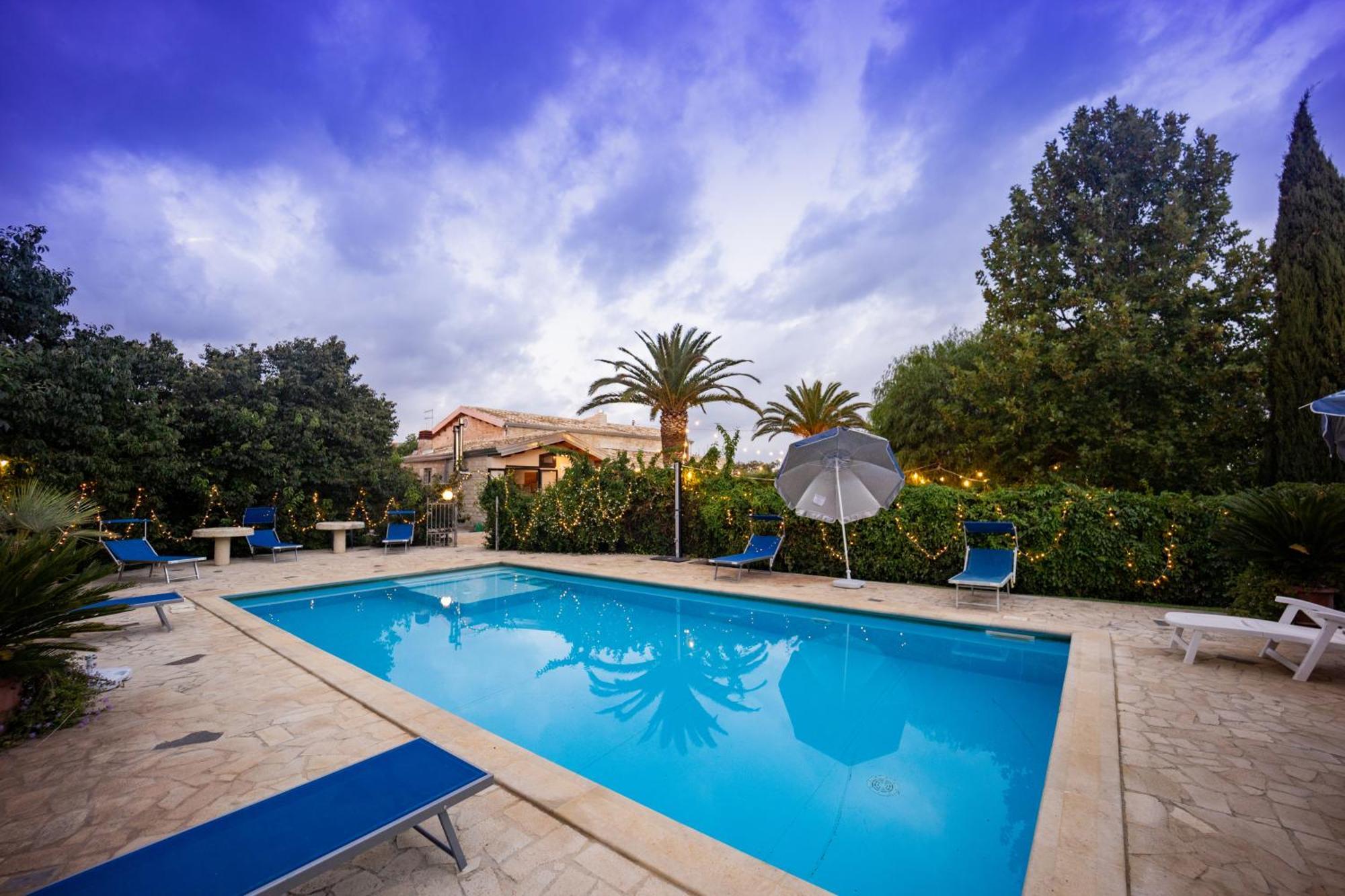 Casale Della Contea Guest House Modica Luaran gambar