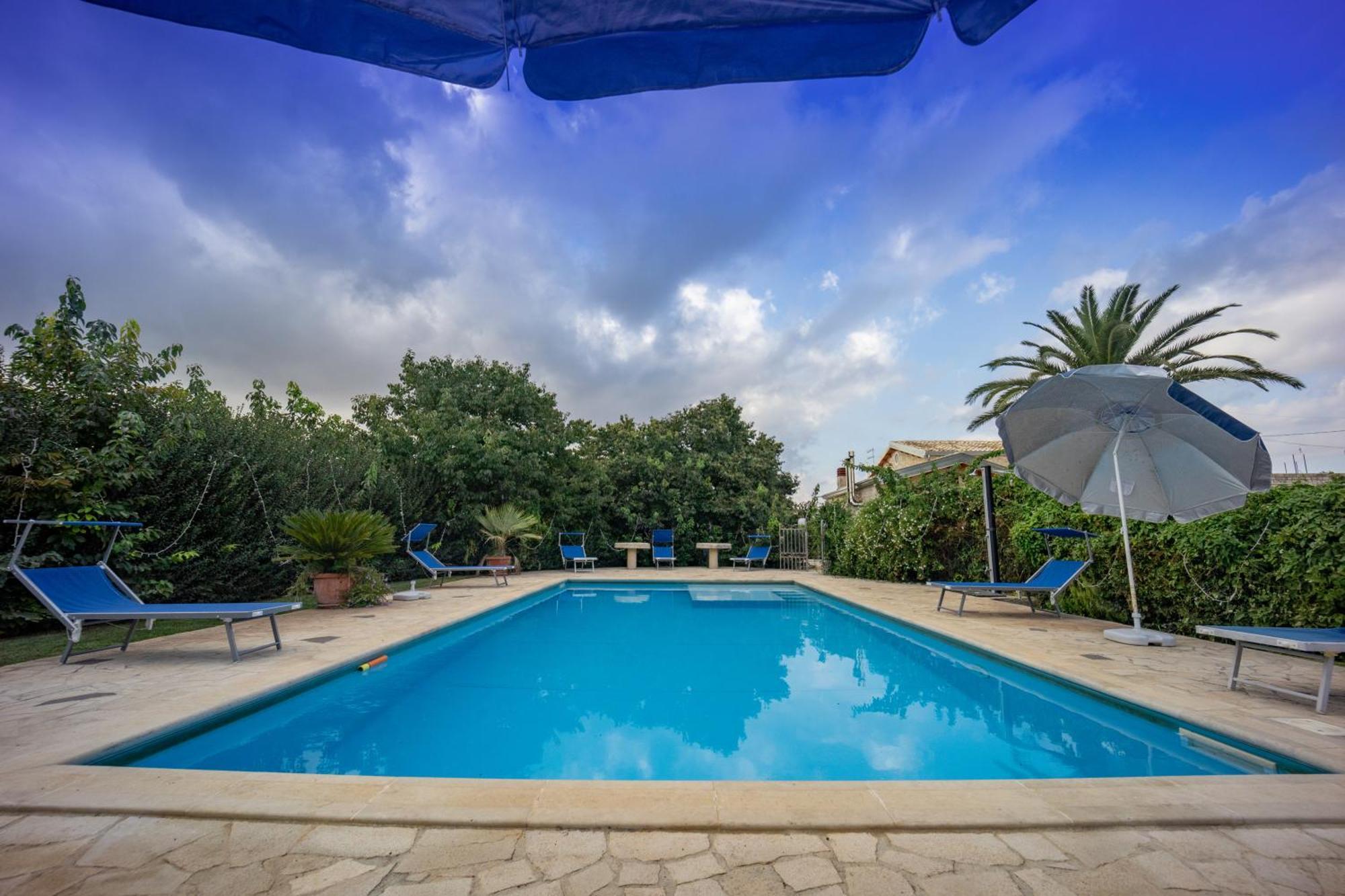 Casale Della Contea Guest House Modica Luaran gambar
